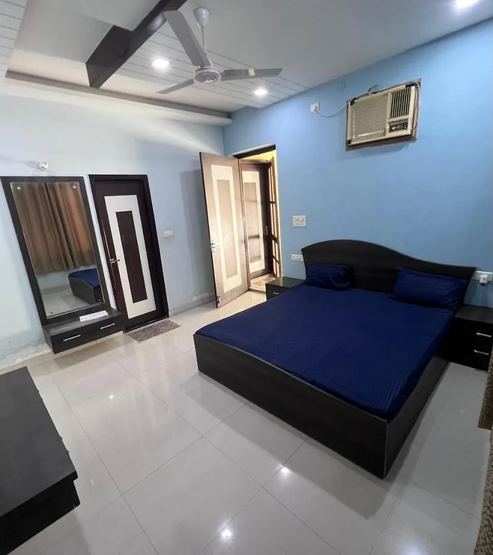 Kusum Villa فاراناسي