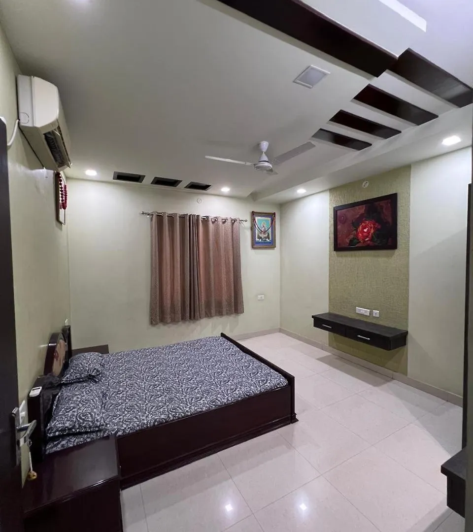 Kusum Villa فاراناسي