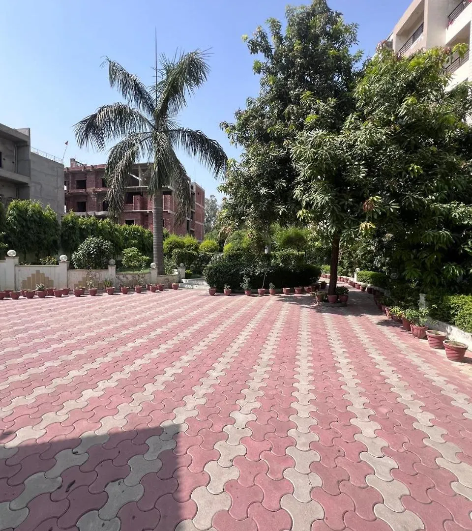 Kusum Villa فاراناسي